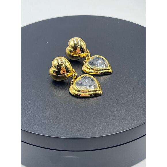 Gold Tone Unsigned Faceted Heart Dangle Clip On Earrings High End - Picture 10 of 13